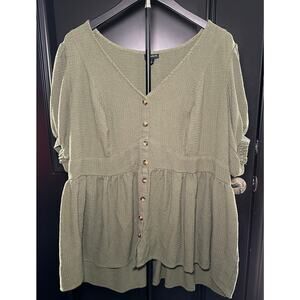 Torrid Women Size 2 (18/20) Blouse Green Babydoll Button V-Neck Button Front